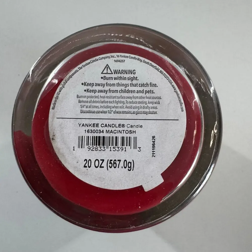 YANKEE CANDLE 20 OZ 2-WICK MACINTOSH CANDLE IN DECORATOR JAR New